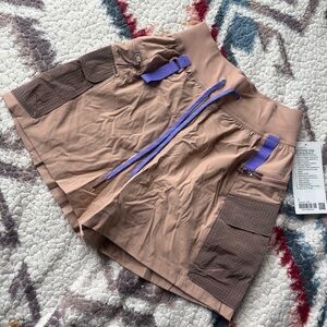 lululemon Multi-Pocket Cargo High-Rise
Hiking Short 5" pink clay size 2 NWT
